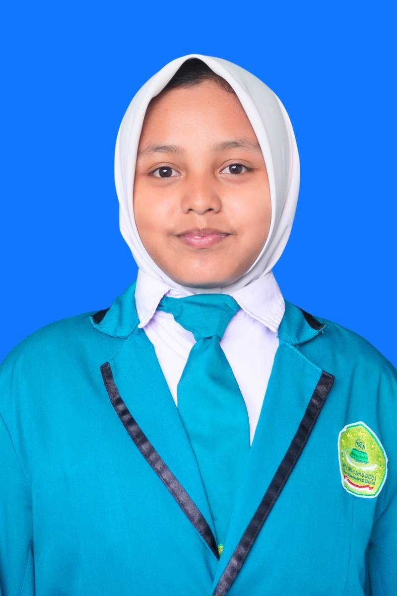 NAURA FAUZIA PUTRI